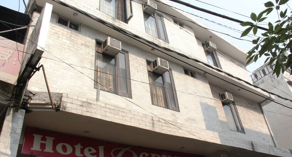 Hotel D Crystal, Ludhiana 1